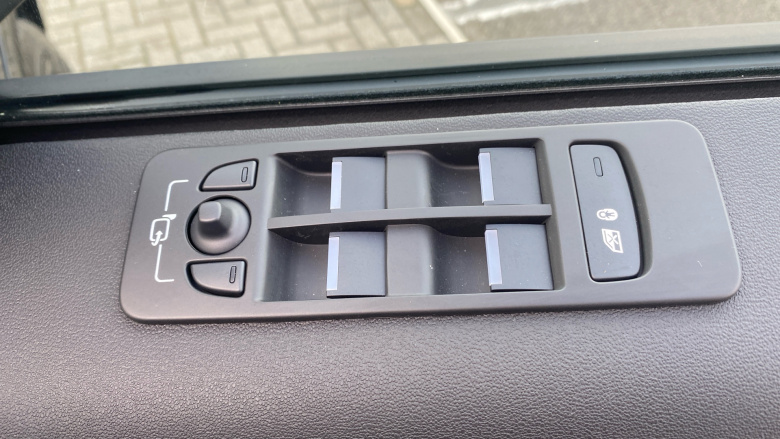 Land Rover Discovery Sport 2.0 D200 Dynamic SE 5dr Auto [5 Seat] Diesel Station Wagon